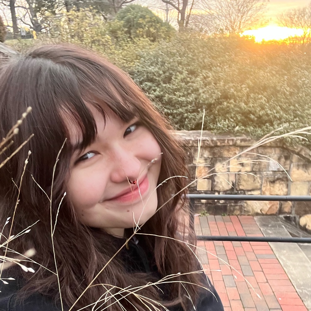 Meet your Posher, Camille